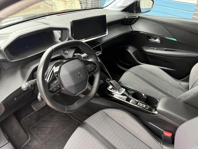 Peugeot 208 1.2 PureTech Blue Lease Allure, navi, trekhaak, climate/cruise