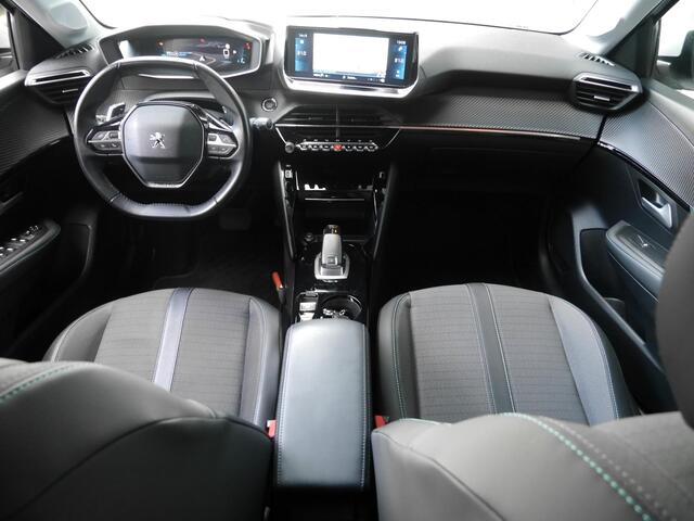 Peugeot 208 1.2 PureTech Allure Pack | Automaat | Achteruitrijcamera | Extra getint glas | Lichtmetalen velgen | Climate control | Cruise control | Led | Keyless start