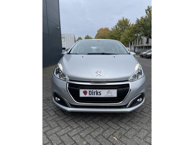 Peugeot 208 82pk Blue Lion (Airco - Navigatie - Apple Carplay - Parkeersensoren - Lichtmetalen velgen)