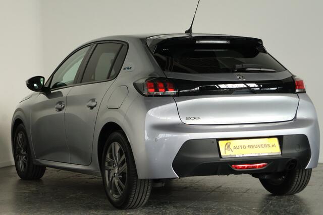 Peugeot 208 1.2 PureTech Style / LED / CarPlay / Navi / Cruisecontrol / DAB