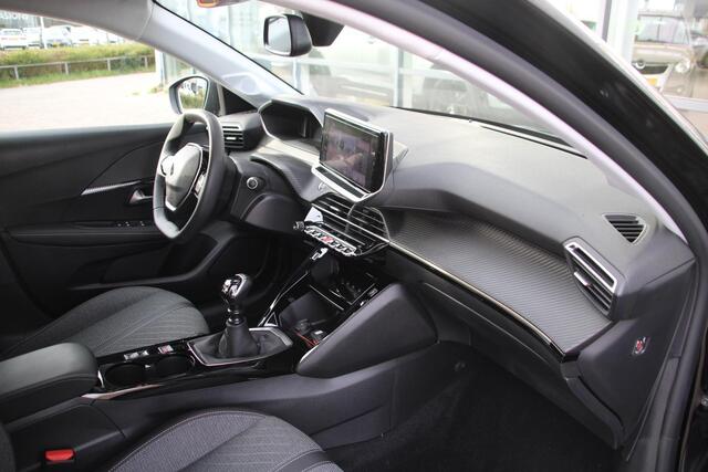 Peugeot 208 1.2 PureTech 100pk Allure Airco 360 Camera Carplay 7587km!