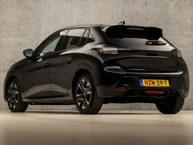 Peugeot 208 Hybrid 100 e-DCS6 Allure Sport Automaat (FACELIFT, VIRTUAL COCKPIT, APPLE CARPLAY, GROOT NAVI, STOELVERWARMING, LEDER, 360 CAMERA, SPORTSTOELEN, ADAPTIVE CRUISE, LM VELGEN, NIEUWSTAAT)