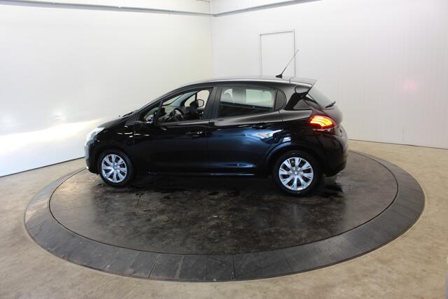 Peugeot 208 1.2 PureTech Blue Lion Parkeersensoren Navi Carplay Cruise