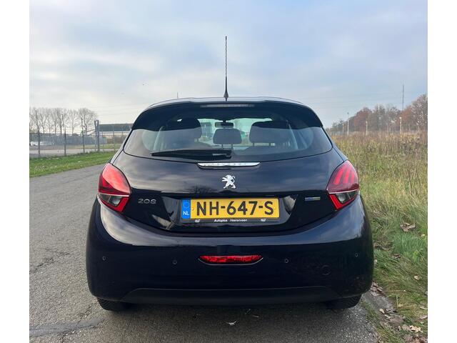 Peugeot 208 1.2 PureTech Blue Lion