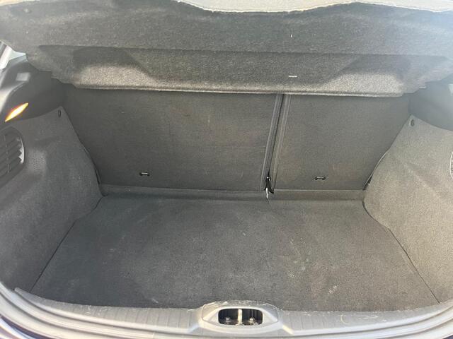 Peugeot 208 1.2 PureTech Blue Lion