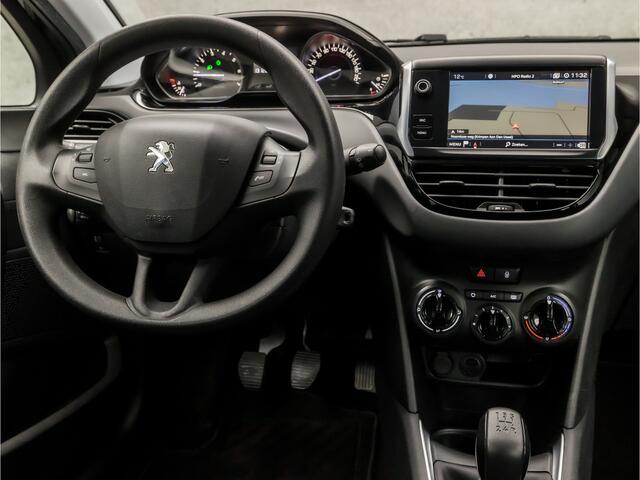 Peugeot 208 1.2 PureTech Sport (APPLE CARPLAY, NAVIGATIE, PARKEERSENSOREN, SPORTSTOELEN, CRUISE, ELEK PAKKET, NIEUWE APK, NIEUWSTAAT)