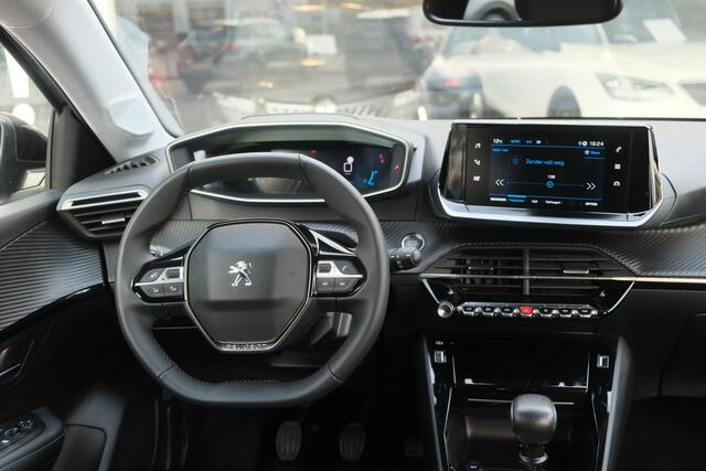 Peugeot 208 1.2 PureTech 100pk Allure Pack | App Connect | Climate | Adaptive Cruise | Keyless | Camera | PDC