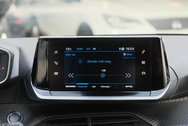 Peugeot 208 1.2 PureTech 100pk Allure Pack | App Connect | Climate | Adaptive Cruise | Keyless | Camera | PDC