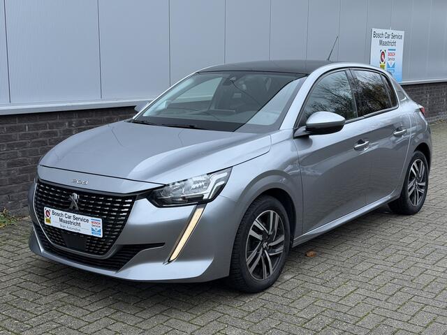 Peugeot 208 1.2 PureTech Allure | Panorama | Adaptive Cruise C | Weinig KM | Dealer onderhouden | Keyless | Carplay | Interesse, Proefrit? Bel of app met: 06-24 28 28 42