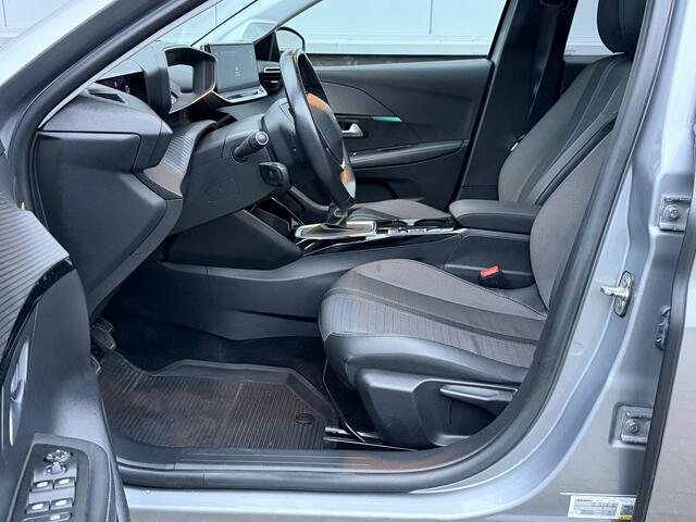 Peugeot 208 1.2 PureTech Allure | Panorama | Adaptive Cruise C | Weinig KM | Dealer onderhouden | Keyless | Carplay | Interesse, Proefrit? Bel of app met: 06-24 28 28 42