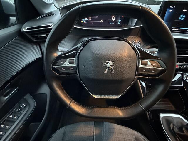 Peugeot 208 1.2 PureTech Allure | Panorama | Adaptive Cruise C | Weinig KM | Dealer onderhouden | Keyless | Carplay | Interesse, Proefrit? Bel of app met: 06-24 28 28 42