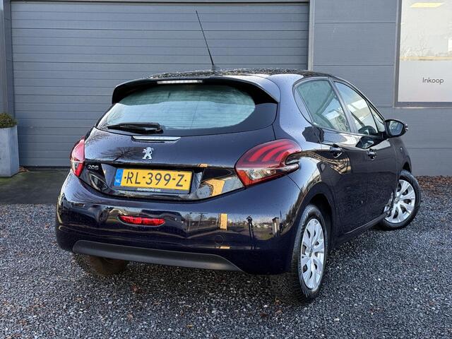 Peugeot 208 1.2 PureTech Blue Lion Navi,Airco,Cruise,PDC,Apple Carplay,N.A.P,5 Deurs,APK tot 05-2026