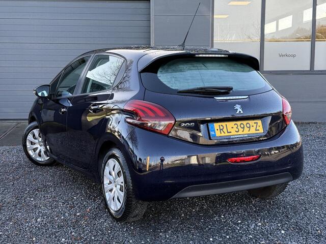 Peugeot 208 1.2 PureTech Blue Lion Navi,Airco,Cruise,PDC,Apple Carplay,N.A.P,5 Deurs,APK tot 05-2026