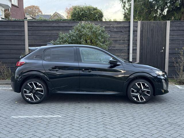 Peugeot 208 GT 1.2 Hybrid 136PK e-DCS6 Automaat Rondomzichtcamera, Navigatie, Keyless, Apple Carplay, Android Auto, Parkeersensoren