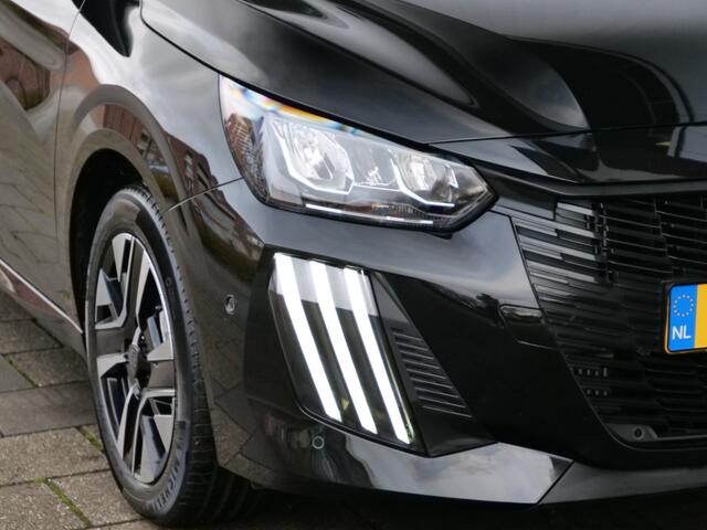 Peugeot 208 1.2 Hybrid e-DCS6 Allure 100 Pk Automaat Navigatie / DAB / Apple Carplay / Camera