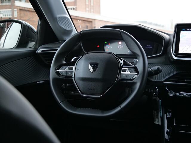 Peugeot 208 1.2 Hybrid e-DCS6 Allure 100 Pk Automaat Navigatie / DAB / Apple Carplay / Camera