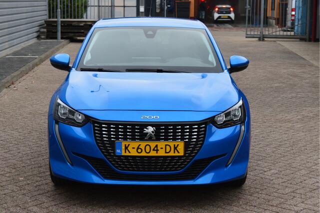 Peugeot 208 1.2 PureTech Blue Lease Allure O.a; Carplay, LED, PDC, Camera, Navi, Clima, Cruise, Etc. All-in prijs!