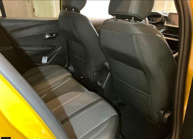 Peugeot 208 1.2 PureTech 100 Allure Stoel verwarming/ECC/Key less.