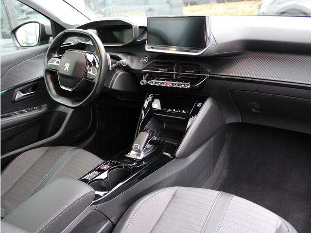 Peugeot 208 1.2 PureTech Allure Automaat | Navi / Climate / Camera