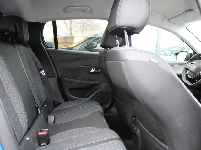 Peugeot 208 1.2 PureTech 100 Allure | Navi / Camera / Climate