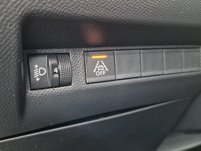 Peugeot 208 1.2 PureTech Allure WORDT VERWACHT !! | Navigatie | 3-D Dashboard | Camera | Parkeersensoren | Apple Carplay en Android Auto | Mooie Lage Kilometerstand met NAP !!