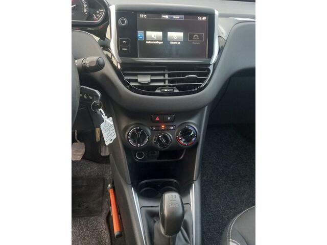 Peugeot 208 1.2 PureTech Blue Lion