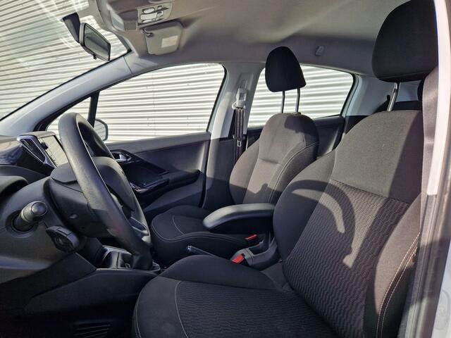 Peugeot 208 1.2 PureTech Blue Lion | Airco | Cruise control | Navigatie