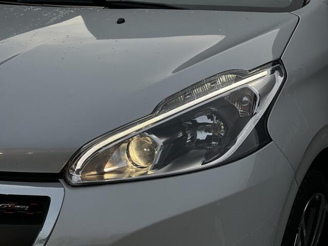 Peugeot 208 1.2 PureTech 110pk GT-line | Panoramadak | Navigatie | Climate Control | Apple Carplay/Android Auto | Parkeercamera/-sensoren | Cruise Control |