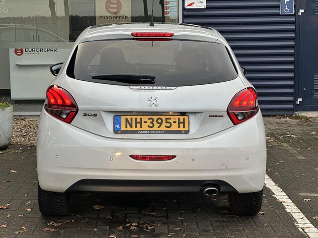 Peugeot 208 1.2 PureTech 110pk GT-line | Panoramadak | Navigatie | Climate Control | Apple Carplay/Android Auto | Parkeercamera/-sensoren | Cruise Control |