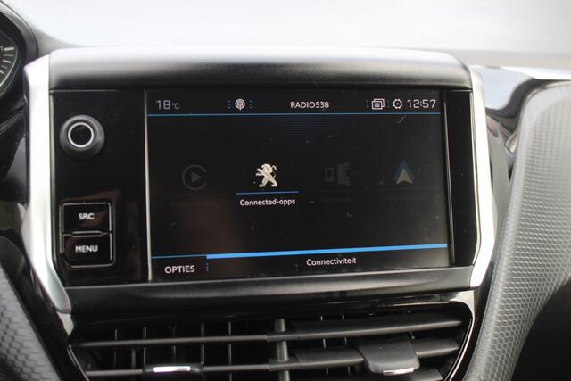 Peugeot 208 1.2 PureTech Tech Edition / Nieuwe distr.riem! / Full option! / Trekhaak / Panoramadak / Camera / Navigatie / 16'' / Getint glas / DAB / Cruise Control / Armsteun