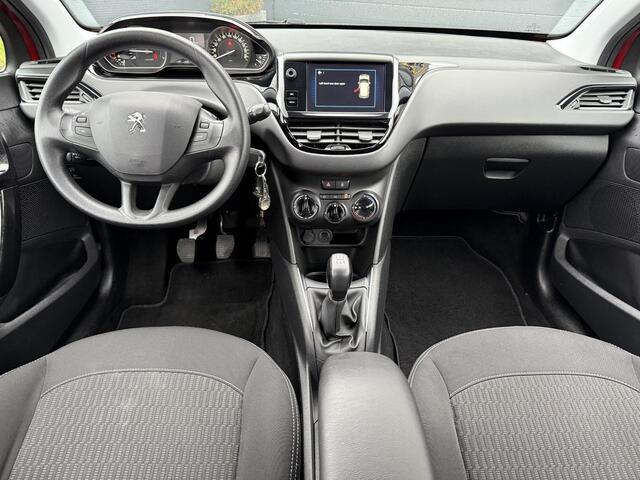 Peugeot 208 1.2 PureTech Blue Lion 2e Eigenaar,Dealer Onderhouden,Navi,Airco,Cruise,5 Deurs,Pdc,N.A.P,Bj 12-2017,Weinig Km,Nieuwe Apk bij Aflevering