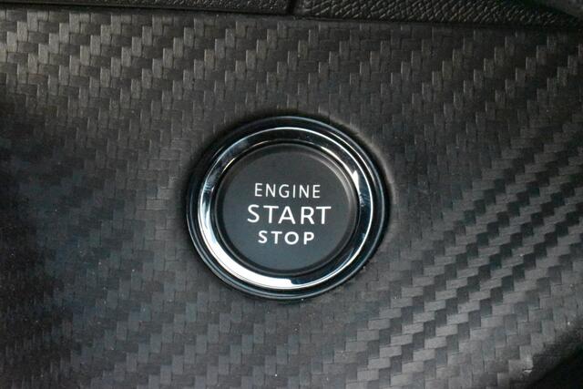 Peugeot 208 Hybrid 136 e-DCS6 GT Automaat | Navi | Camera V+A | Airco | ** Zeer compleet