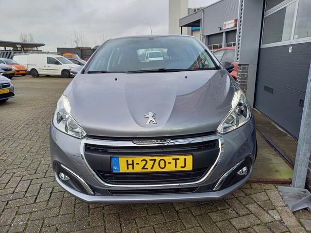 Peugeot 208 1.2 PureTech Allure - CAMERA + PDC - CARPLAY / ANDROID - CLIMA - CRUISE - NAVI -