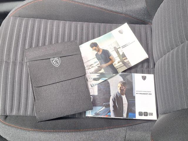 Peugeot 208 1.2 PureTech Active Pack | Navigatie | Cruise Control | Parkeersensoren | Mooie Lage Kilometerstand!!
