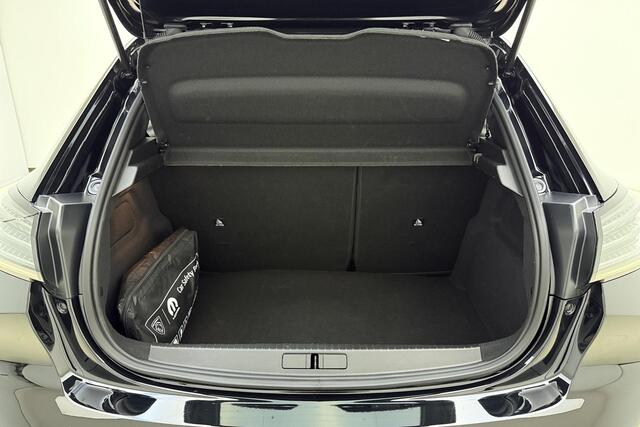 Peugeot 208 1.2 Hybrid 145 e-DCS6 GT Automaat | Navigatie | Climate Control | Camera | Cruise Control Adaptief | Apple Carplay Android Auto | Donkere ramen achter