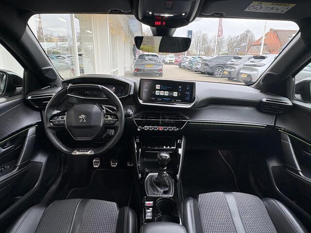 Peugeot 208 1.2T 100pk GT Pack | Nieuwstaat | Panoramadak | Dealeronderhouden | Dodehoek detectie | Keyless | Full LED | Navigatie | Climate Control