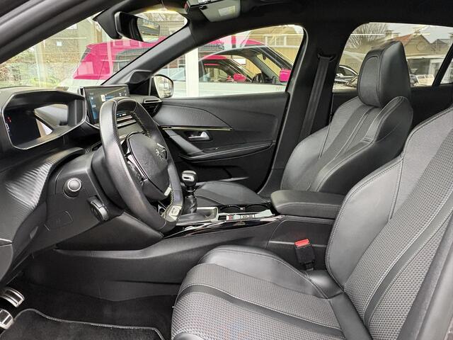 Peugeot 208 1.2T 100pk GT Pack | Nieuwstaat | Panoramadak | Dealeronderhouden | Dodehoek detectie | Keyless | Full LED | Navigatie | Climate Control