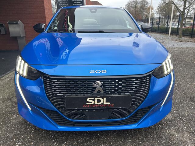 Peugeot 208 1.2 PureTech GT // FULL LED // NAVI + CARPLAY // CAMERA // 3D COCKPIT // CRUISE // HALF-LEDER
