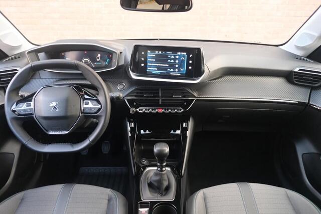 Peugeot 208 1.2 PureTech 100pk Allure Pack | App Connect | Climate | Adaptive Cruise | Keyless | Camera | PDC