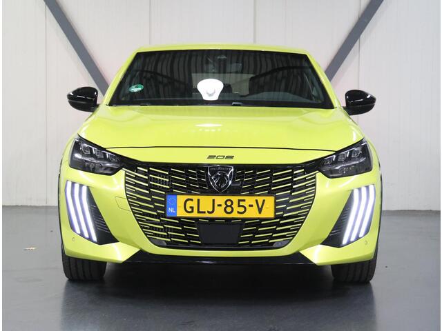 Peugeot 208 Hybrid 136PK e-DCS6 GT | AUTOMAAT | 1ste eigenaar | Stoelverwarming | Dodehoekdetectie | 360'Camera | LEER/Alcantara | Adaptive Cruise Control | Climate Control | Parkeersensoren | FULL LED | Sfeerverlichting | Isofix | Privacy Glass |