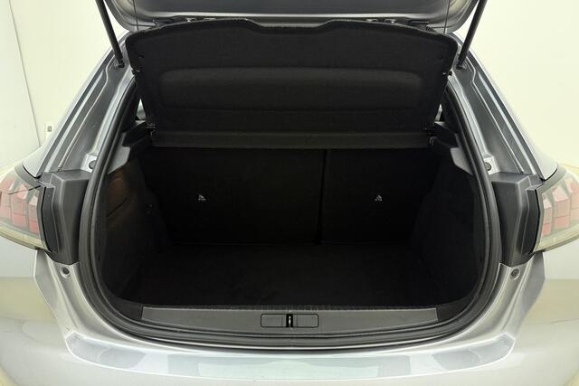 Peugeot 208 1.2 PureTech Blue Lease Active 75 PK | Handgeschakeld | Licht Metalen Velgen | Parkeersensor | Airco | Cruise Control | Bluetooh | Mirror Screen | Apple Carplay | 1e eigenaar