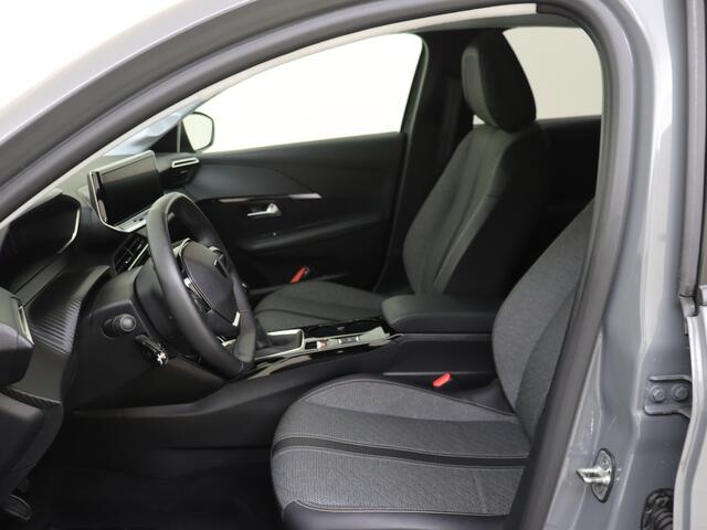 Peugeot 208 1.2 PureTech 100 Allure | Wireless Carplay | Camera | Climate Control |