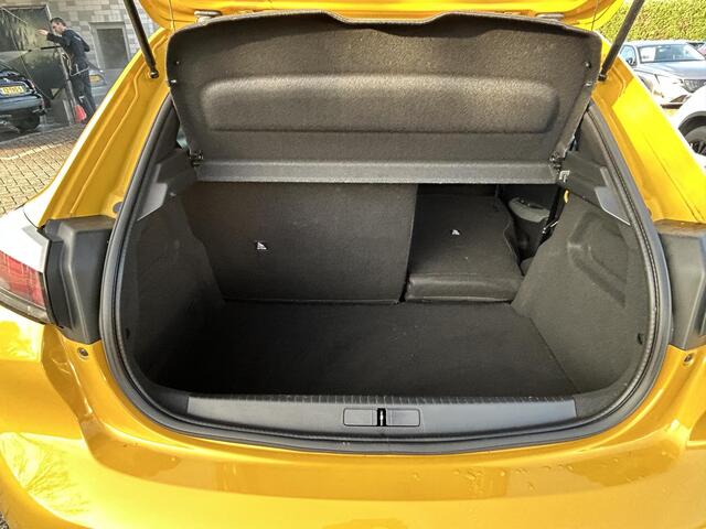 Peugeot 208 Style 1.2 PureTech 100PK EAT8 Automaat Navigatie, Parkeerhulp, Apple Carplay/Android Auto, Stoelverwarming