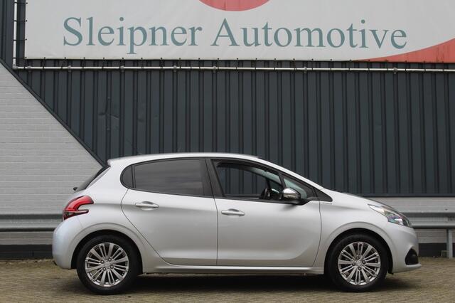 Peugeot 208 1.2 PURETECH ALLURE NAVI/5drs) d-riem vervangen!!