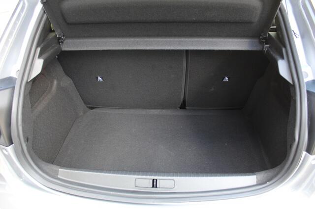 Peugeot 208 Hybrid e-DCS6 GT