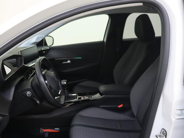 Peugeot 208 1.2 PureTech Allure Pack | Full Map Navigatie | Carplay | Camera | Keyless Start |