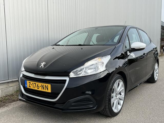 Peugeot 208 1.2 Like, lage km.stand, Carplay/Android, nieuwstaat