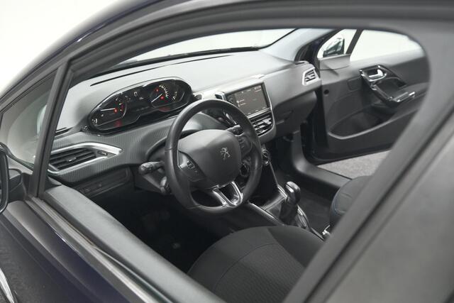 Peugeot 208 PureTech 82 Signature | Apple Carplay | Parkeersensoren | Navigatie | Airco