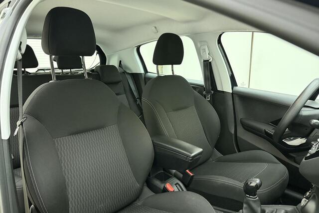 Peugeot 208 1.2 PureTech Active 82 pk | airco | cruise control | Armsteun