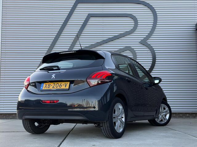 Peugeot 208 1.2 PureTech Signature Navi,Airco,Cruise,PDC,N.A.P,Dealer Onderhouden,APK tot 04-2026